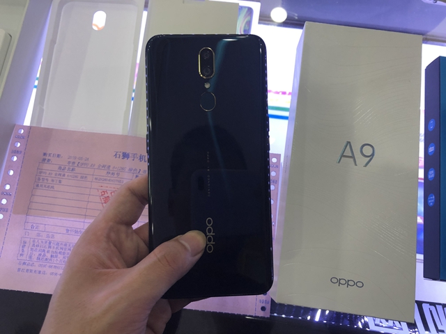 OPPO 墨绿色 新款手机A9 6+128出一台 千元级别 三千元的颜值  1699 你值得拥有 三色现货 更多图片咨询