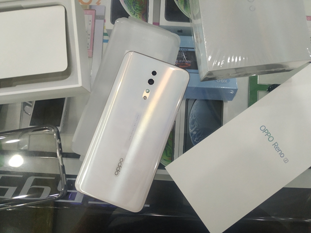 OPPO RENOZ 6+256中秋活动出一台到店购买最低价的前提下再减50元超级划算赶紧联系 到手价2050元