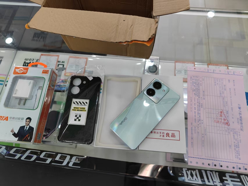  二手良品 出台 vivoY78+  一千都不用还超大内存的精品二手手机 感谢支持  报价参考首页右上角的每日报价！天天