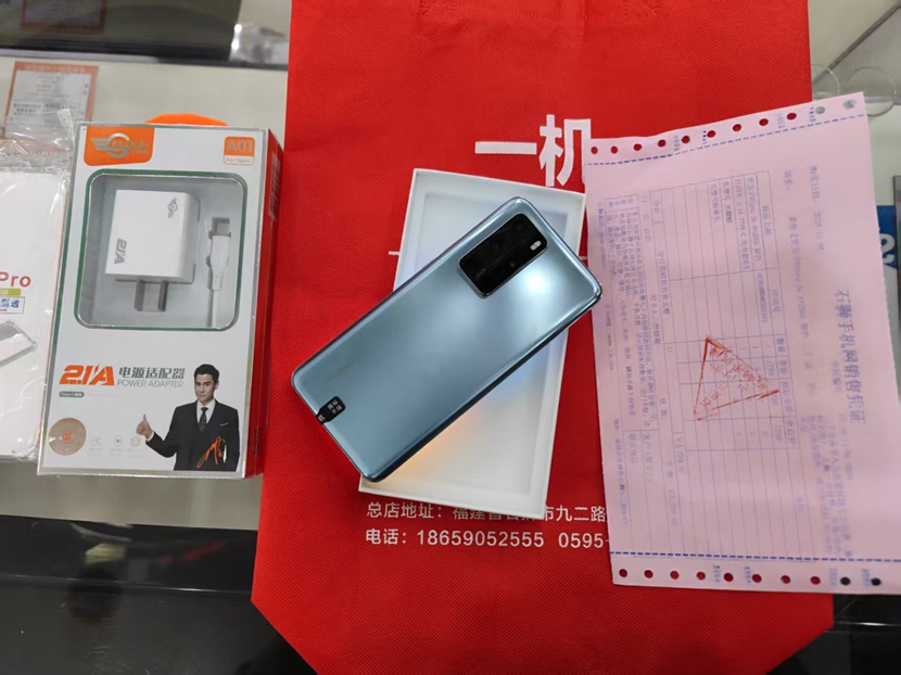  【一机一朋友·用心卖好机】   二手良品！5G华为P40Pro8+256G银色出一台！92新1000左右 超高性价比 