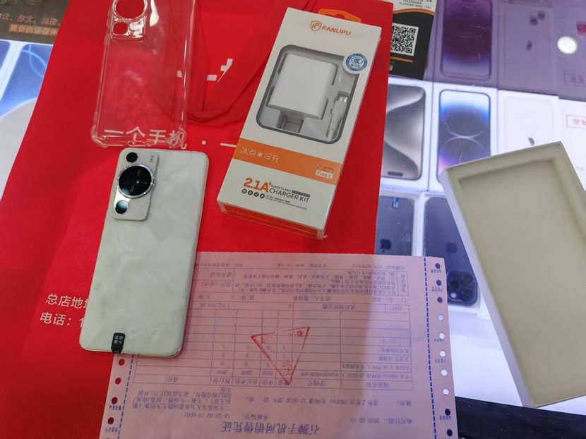 二手良品！出两台！苹果11Promax跟华为P60 ！ 好机好价欢迎咨询！  年保修。赠送充电器！！！  价格优势，精品